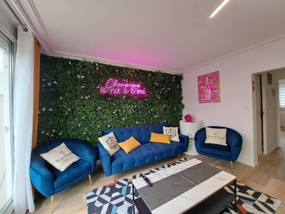 Camden - Exterieur Et Parking Apartment Reims Luaran gambar