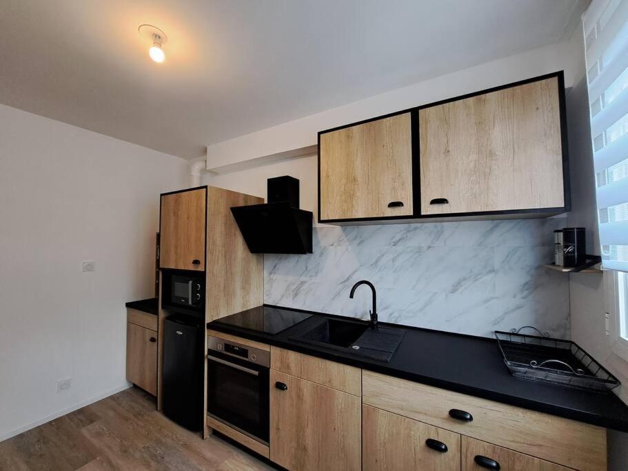 Camden - Exterieur Et Parking Apartment Reims Luaran gambar
