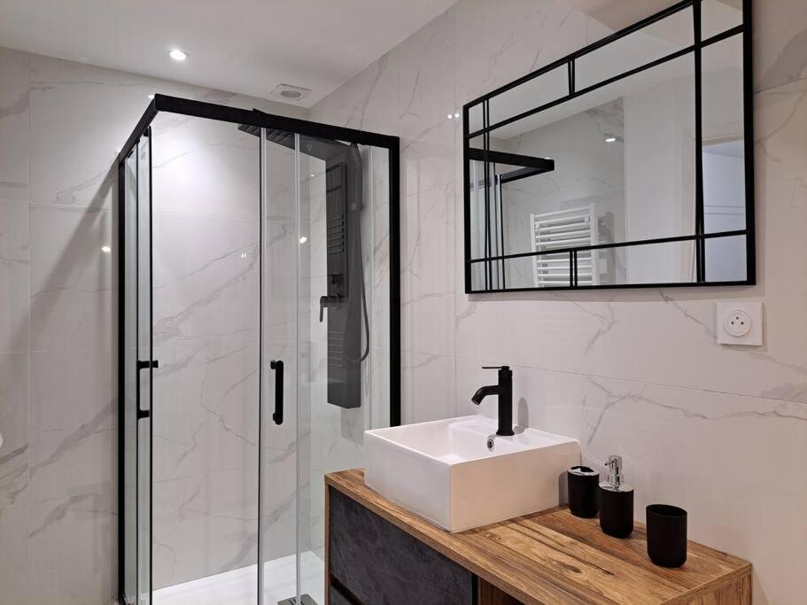 Camden - Exterieur Et Parking Apartment Reims Luaran gambar